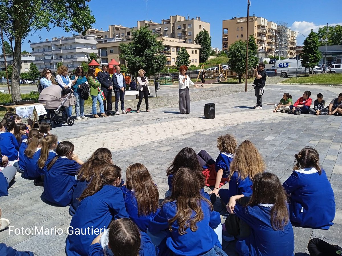 valeriafedeli's tweet image. Alcuni scatti fatti all’iniziativa a #mentana con #giunta comunale e #scuole per titolare due strade una a #NildeIotti e l’altra a #TinaAnselmi ⁦@FondazioneIotti⁩ ⁦@pdnetwork⁩ ⁦@DonnePd⁩ ⁦@PD_Lazio⁩