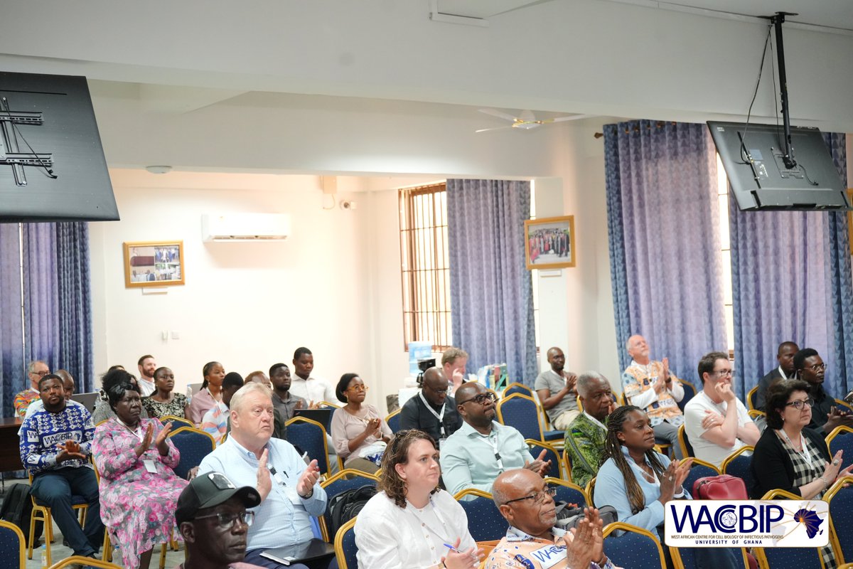 CAN alumni spotlight ✨
CAN alumni Simon Kimuda and Benoit Assogba are advancing infectious disease research across Africa.
Simon Kimuda used his fellowship to isolate and characterize potent hantavirus-neutralizing antibodies. His work spans virology, monoclonal antibody