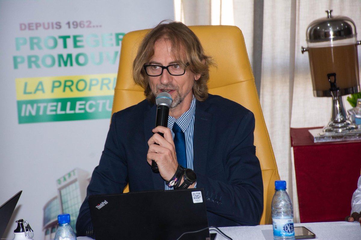 AfricaIPR's tweet photo. L'@EU_IPO, en tant qu'autorité internationale d'enregistrement des #IndicationsGéographiques (IG), soutient le développement des IG en Afrique🌍 à travers le projet #AfrIPI.
 
 #IP4Africa #PropriétéIntellectuelle https://t.co/utvN7mUYav