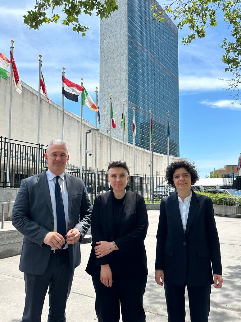 Valery Kavaleuski (@kavaleuski) on Twitter photo Together with Volha Harbunova & <a href="/TatsianaKhomich/">Tatsiana Khomich</a> visited New York this week to discuss UN activities on Belarus. Grateful to representatives of several national missions, EU delegation & UN reps for in-depth review of our agenda.
We talked about:
▪️efforts to release political Together with Volha Harbunova & <a href="/TatsianaKhomich/">Tatsiana Khomich</a> visited New York this week to discuss UN activities on Belarus. Grateful to representatives of several national missions, EU delegation & UN reps for in-depth review of our agenda.
We talked about:
▪️efforts to release political