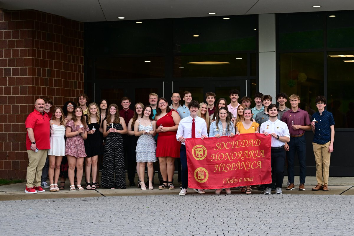 Congratulations to our newest Spanish National Honor Society inductees at Deer Lakes!