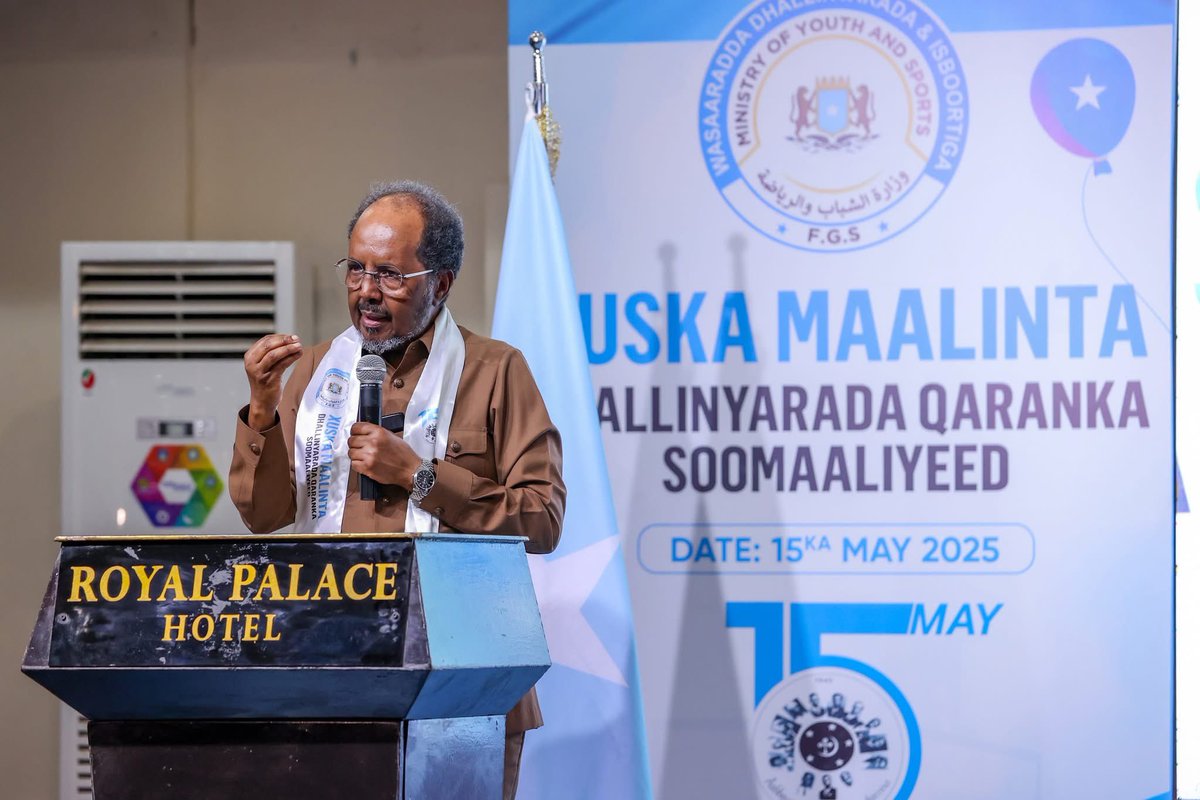 HassanSMohamud's tweet image. I participated in the Somali Youth Day commemoration in Mogadishu today. Thirteen patriots, under colonial rule and without today’s opportunities, led Somalia to independence and statehood. Today’s youth must shape our democracy and lead the fight against international terrorism.