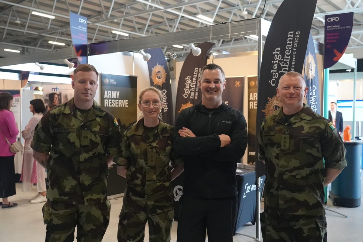 Karl Henry from Op Transformation meets members of the Reserve Defence Forces at the CIPD Conference &amp; Exhibition at the RDS today. HR Profs learnt about the benefits of Reserve service. Army and Naval Service Reserve recruiting now on military.ie #parttimefullon