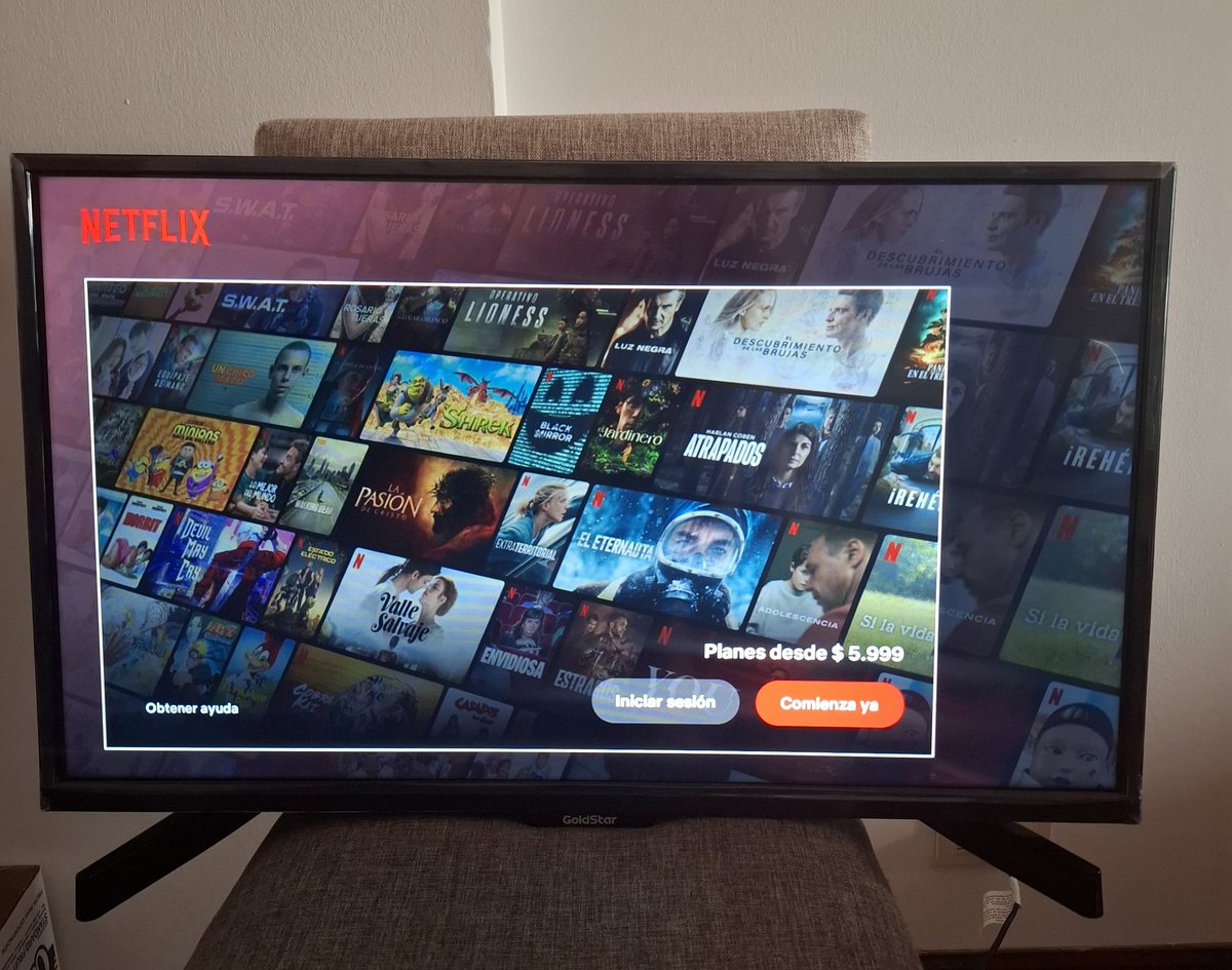 claruchip's tweet image. @Compraventaserv vendo este televisor marca goldstar, es smart y anda perfecto