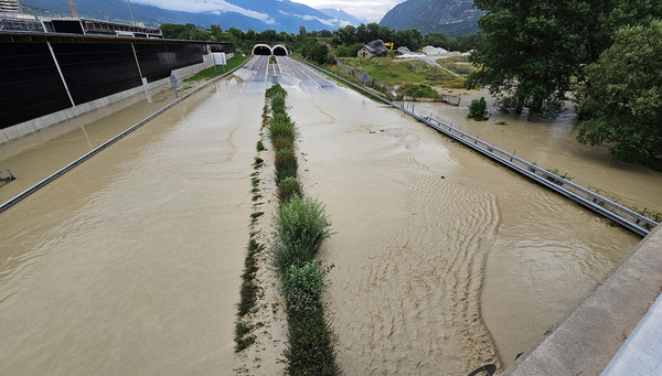 Blue News (@bluecommunityzh) on Twitter photo Rückblick auf die Wasserpolitik 2024
Zum achten Mal in Folge hat die Zeitschrift Aqua&Gas einen Überblick über politische Ereignisse und Debatten zum Thema Wasser und Gewässer des Vorjahres publiziert. Mit Vorstössen, Berichten und Urteilen.
eawag.ch/de/info/portal… Rückblick auf die Wasserpolitik 2024
Zum achten Mal in Folge hat die Zeitschrift Aqua&Gas einen Überblick über politische Ereignisse und Debatten zum Thema Wasser und Gewässer des Vorjahres publiziert. Mit Vorstössen, Berichten und Urteilen.
eawag.ch/de/info/portal…