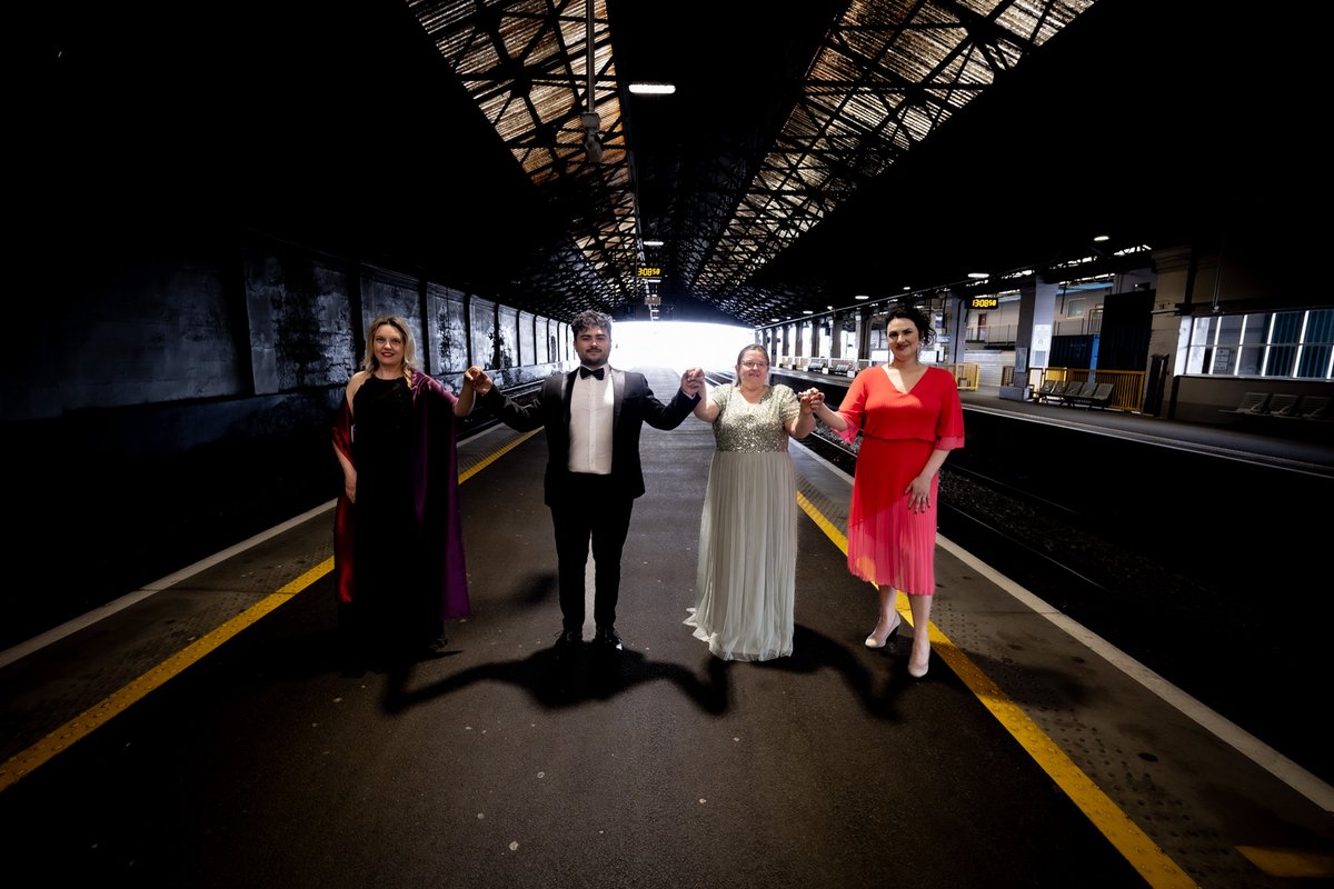 Our four performers, Ioana, Will, Irina and Gina on the " platform " in Colbert Station last Saturday.......what a great performance