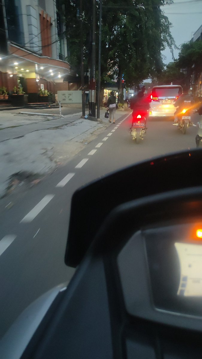 hansputta3's tweet photo. Got this baby on my way home 💃💃
#pokemongo https://t.co/hRzXO0tEao