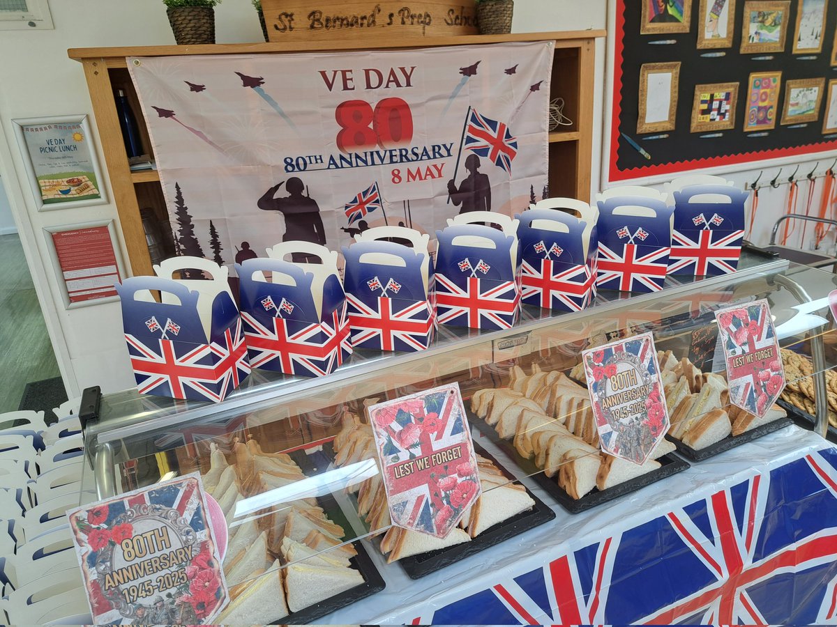 s_stbernard's tweet photo. Ve Day anniversary picnic 
@HolroydHowe 
@MaryMar89923871 
@melrahaman https://t.co/AqhVKEaMPz