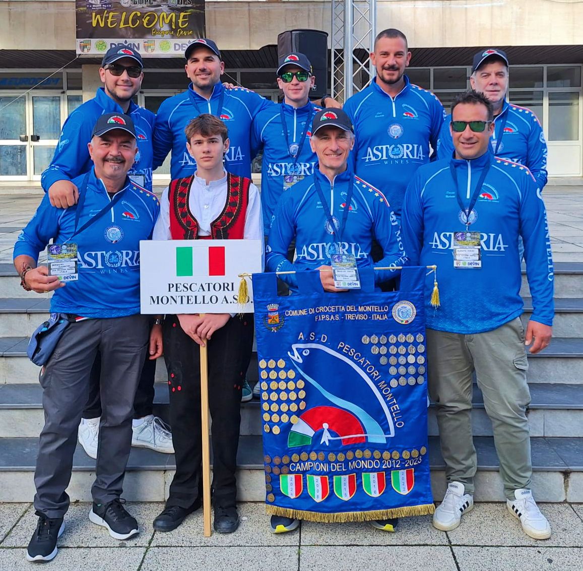 🎣🇧🇬 Al via il Mondiale a Devin in Bulgaria! In gara anche 𝐀𝐒𝐃 𝐏𝐄𝐒𝐂𝐀𝐓𝐎𝐑𝐈 𝐌𝐎𝐍𝐓𝐄𝐋𝐋𝐎, determinata a conquistare il podio.

🍀 Forza Azzurri, grinta e gioco di squadra!

#AstoriaWines #PescatoriMontello #FishingWorldCup #Devin2025