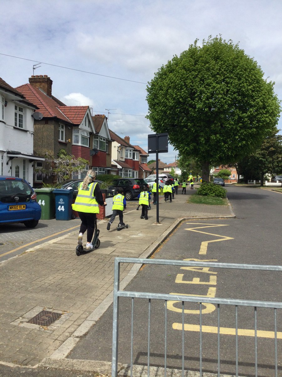 GrangeHarrow's tweet photo. @GrangeHarrow Year 2 learnt the skill of diving scooter safely by taking part in the Scooter Safety Training. 
🛴⛑️
#CCWay #BeGreatBeGrange https://t.co/PZmHik8OB7