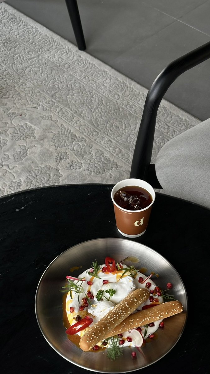 يا كل الحُب يا أغلى ماعندي 🤎'،