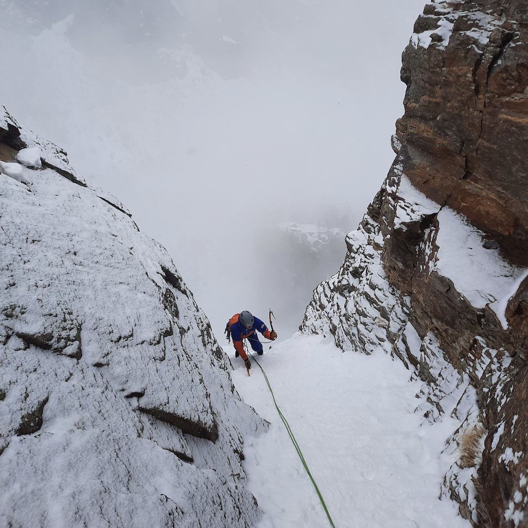 FEEC (@feec_cat) on Twitter photo 🏔️ La #FEEC resol els ‘Juanjo Garra’ i premia les activitats alpinístiques més destacades.
El primer premi ha estat per a Marc Subirana (<a href="/CEB_Berga/">Club Esquí Berguedà</a>) i Miquel Mas (Unió Excta. Matadepera) per "Primera ascensió absoluta al Latok Thumb". Enhorabona! 👏
🔗tuit.cat/q1iJg 🏔️ La #FEEC resol els ‘Juanjo Garra’ i premia les activitats alpinístiques més destacades.
El primer premi ha estat per a Marc Subirana (<a href="/CEB_Berga/">Club Esquí Berguedà</a>) i Miquel Mas (Unió Excta. Matadepera) per "Primera ascensió absoluta al Latok Thumb". Enhorabona! 👏
🔗tuit.cat/q1iJg