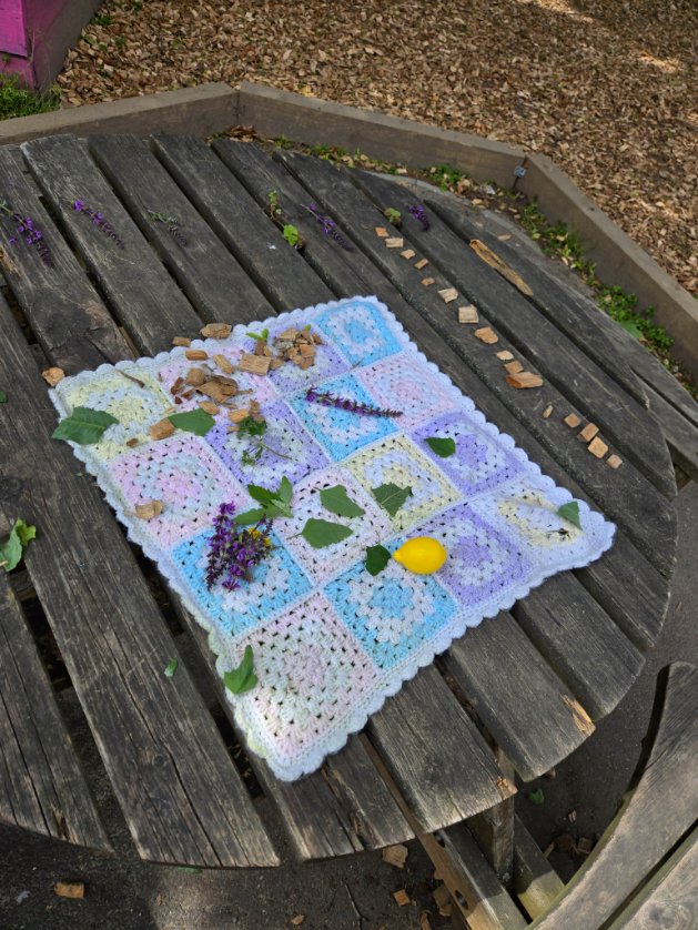 School21_OPaL's tweet photo. Hey, check out what our students made in the playground near the mud kitchen β a salad from nature! π₯π #Students #Playground #MudKitchen #Nature #Salad #Fun https://t.co/RiijWYAaVt