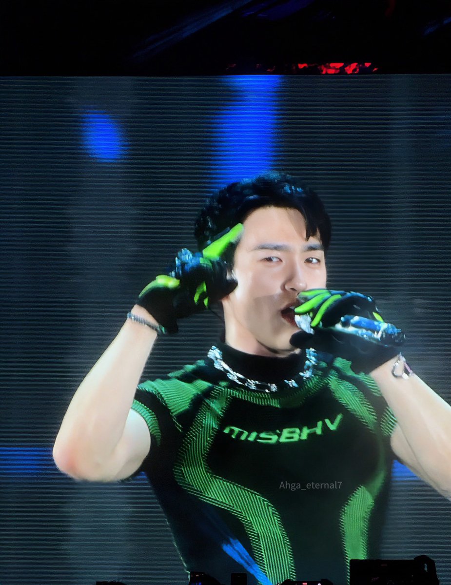 Ahga_Eternal7's tweet photo. Jinyoung was the main character this concert for me 😭😭😭
This bird don't know anymore who is her bias 

#Jinyoung #진영 @jinyoung 
#GOT7_NESTFESTinBKK_Day1 
#GOT7_NESTFESTinBKK https://t.co/Xav9ouEEHW