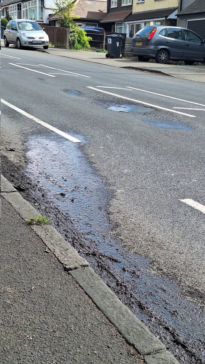 Simon J Dixon tweet media