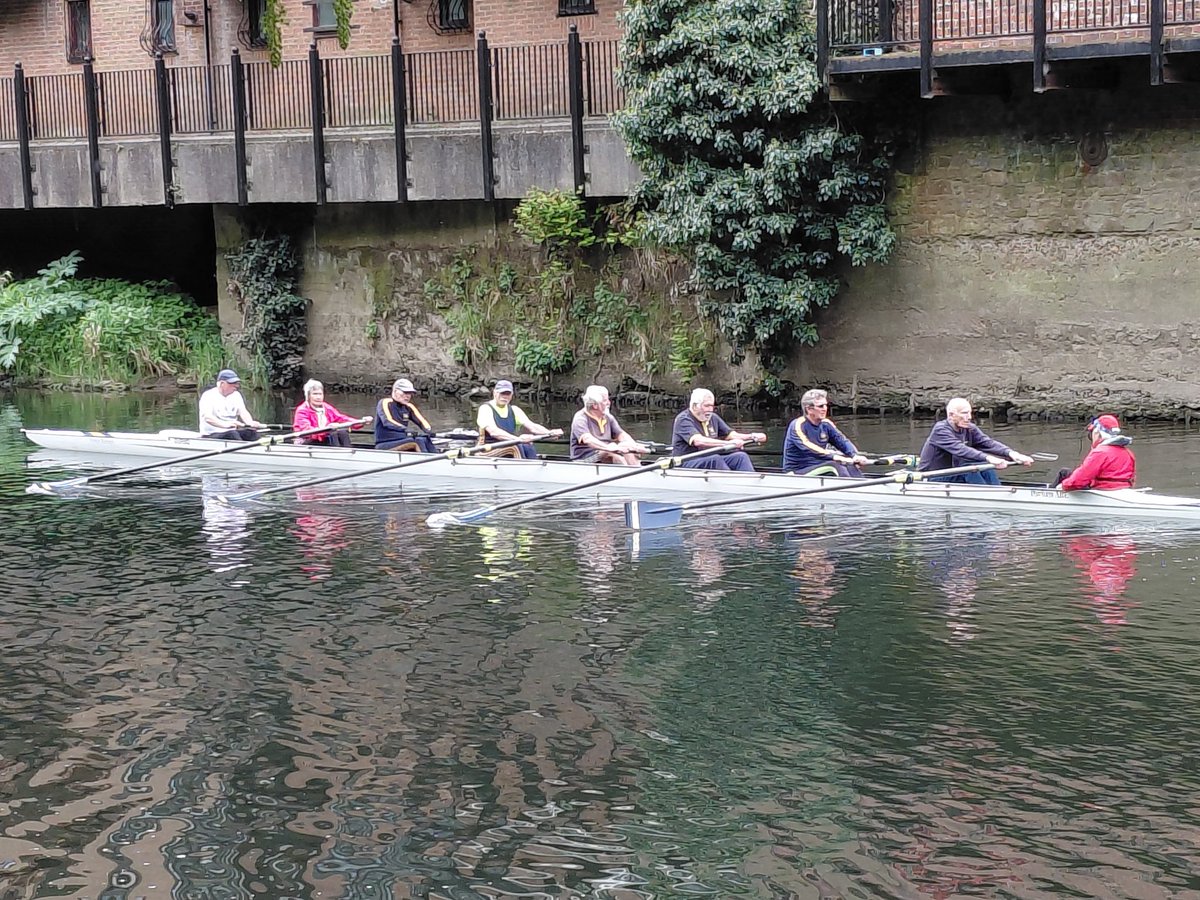 Eight of the <a href="/DurhamARC/">Durham Amateur Rowing Club</a> octogenarian members enjoyed a paddle in an eight this morning to celebrate VE Day 80.
#VEDay80