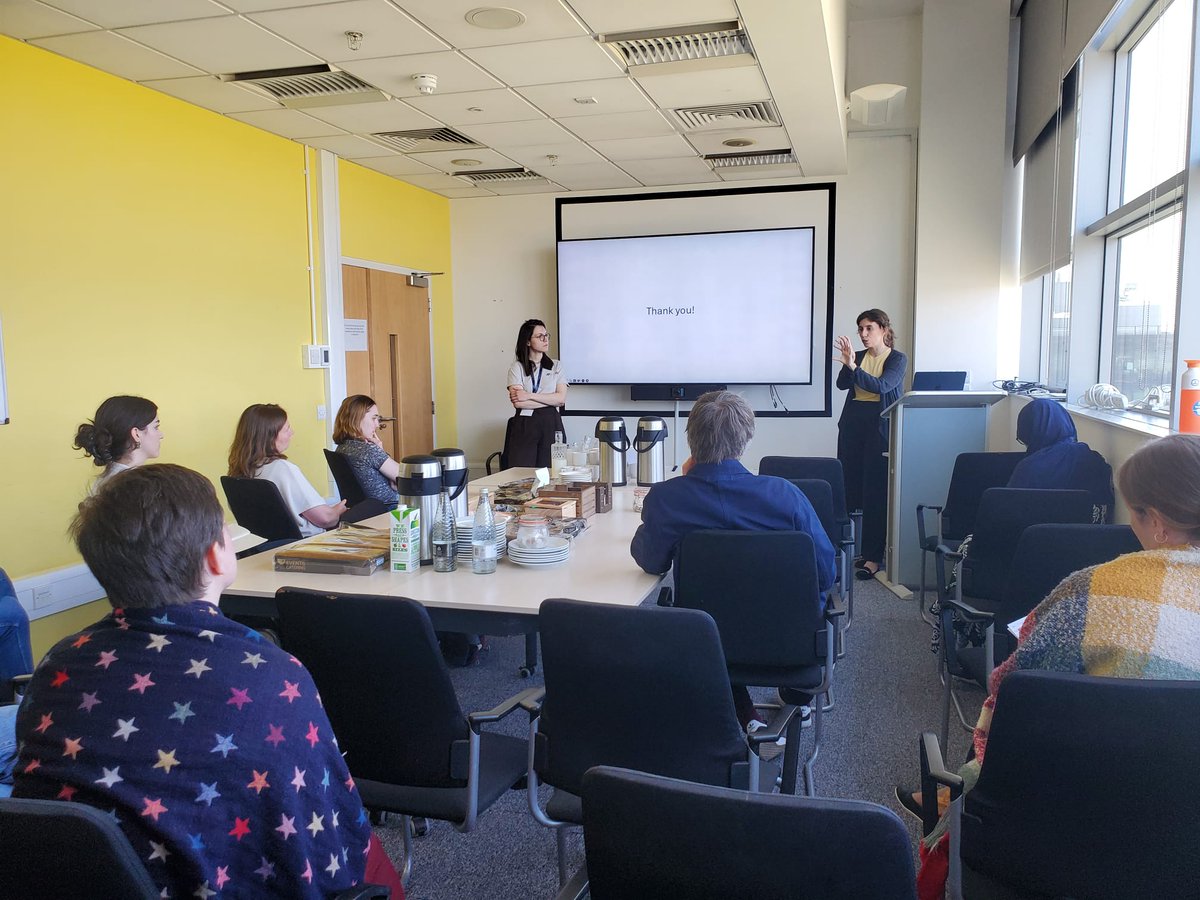 A big thank you to everyone who joined last week for Dr Ana Dorrego-Rivas' talk, “Wired for Scent: Exploring the Olfactory Bulb &amp; My Neuroscience Journey”!🧠
It was a pleasure to hear about her career path and research  -  we look forward to seeing you at the next seminar!✨