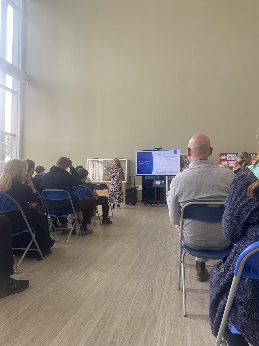 Knowsley Parent Power (@knowsleypp) on Twitter photo What an event 🤩 it was great to see so many families at <a href="/KnowsleyCollege/">Knowsley Community College</a> learning about supported employment. The loudest claps were for Matthew, who told his story about finding employment. A great opportunity for families to see the support that is available! What an event 🤩 it was great to see so many families at <a href="/KnowsleyCollege/">Knowsley Community College</a> learning about supported employment. The loudest claps were for Matthew, who told his story about finding employment. A great opportunity for families to see the support that is available!