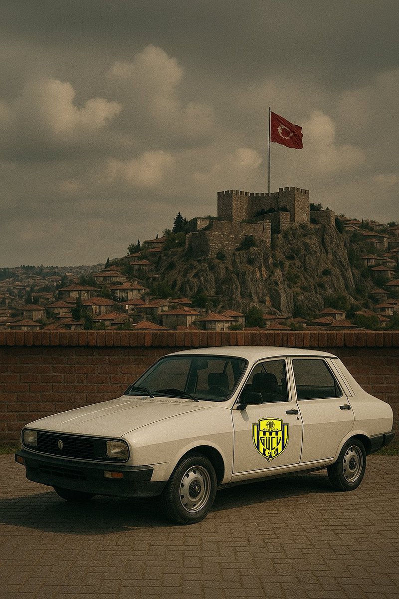 kultiginmedya's tweet photo. Sosyal medya fenomeni Yellowossi profil fotoğrafını "Türk Bayraklı" Ankara Kalesi yaptı ve aşağıdaki görseli paylaştı. https://t.co/YfHrSGHZtN