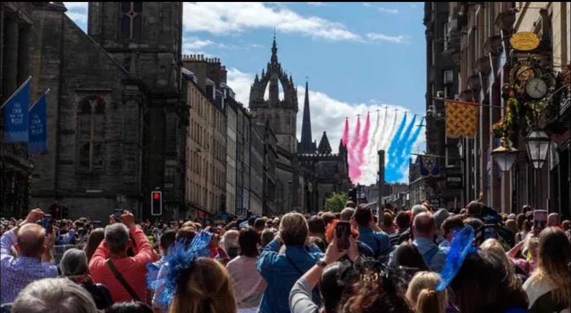 EdOldTownCoCo's tweet photo. Mr Barrett insisted that flypasts, such as those by the Red Arrows, are an integral part of the history of the Tattoo. He said: 

“This is something we monitor and it’s not up to us … But in some ways, we are at the mercy of everybody else.”

https://t.co/GqbRKCvtLq https://t.co/hQVo3b2PDc