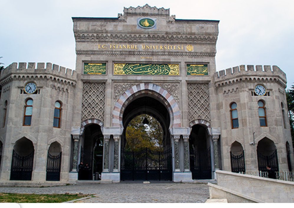 Kapının üstündeki Allah’ın ayetlerini sileceksiniz, ezan okunurken megafonla bağıracaksınız… Sonra gelip edebiyat yapacaksınız: “Güneşin doğuşuna engel olamazsınız” diye.