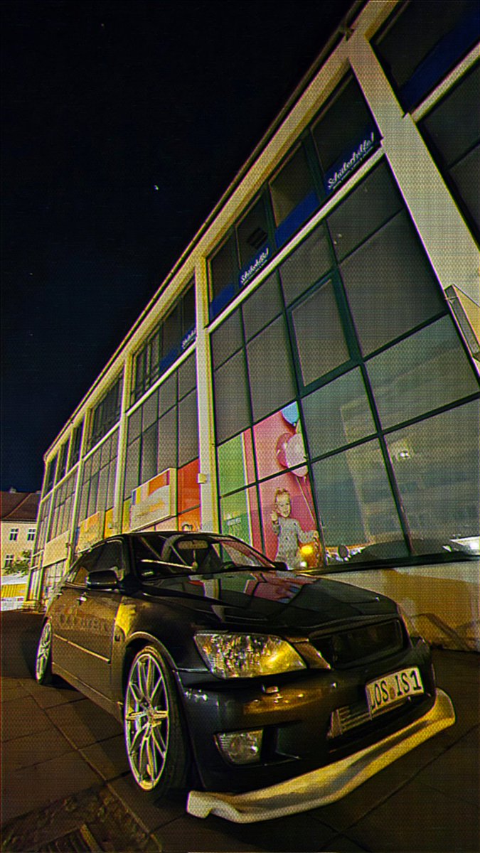 Hätte mir damals jemand gesagt das es so eskaliert hätte ich ihm wohmöglich einen Vogel gezeigt