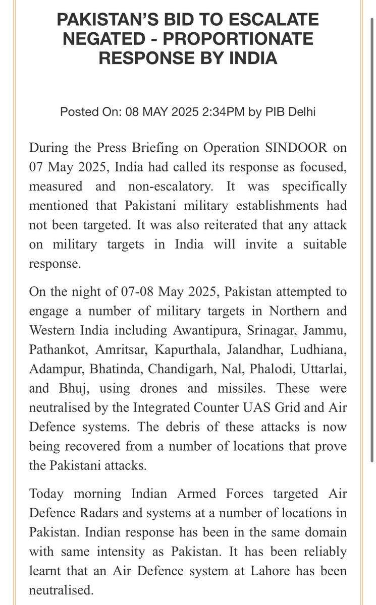 Kudos to our Armed Forces!🫡🇮🇳

Pakistan launched a massive missile and drone attack yesterday on cities like Awantipura, Srinagar, Jammu, Pathankot, Amritsar, Kapurthala, Jalandhar, Ludhiana, Bhatinda, Chandigarh &amp; Bhuj. But thanks to our awesome defence system, everything was