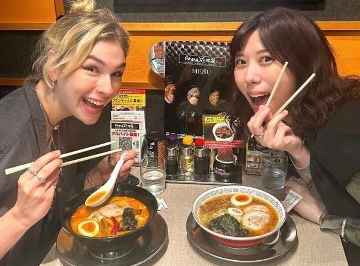 MisaMaidChuck1's tweet photo. Happy Thunder Thursday!!! #bandmaid @achi_bandmaid #Gorilla #Drummer #Bananas #BlackHole #Dice #Thrill #ChemicalReaction #Tamaya #GetToTheTop #Shambles 🥰🥰🦍🍌🍜🍣🪘🥁💛💛💞💞☮️❤️🔥 We love you Ah-chan!!! https://t.co/ZQ61ZGEV5Z