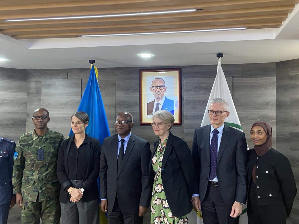 Signe Winding Albjerg (@dkambuganda) on Twitter photo Yesterday, <a href="/BNMarkussen/">Birgitte Markussen 🇩🇰</a>, <a href="/DKinRwanda/">Denmark in Rwanda</a> & I held good discussions on regional situation with 🇷🇼 <a href="/onduhungirehe/">Olivier J.P. Nduhungirehe</a>, <a href="/AHavugiyaremye/">Aimable Havugiyaremy</a> and @zamunda0.
Underlined a.o. urgent need for ceasefire and political dialogue and discussed how int. partners like Denmark can support peace efforts. Yesterday, <a href="/BNMarkussen/">Birgitte Markussen 🇩🇰</a>, <a href="/DKinRwanda/">Denmark in Rwanda</a> & I held good discussions on regional situation with 🇷🇼 <a href="/onduhungirehe/">Olivier J.P. Nduhungirehe</a>, <a href="/AHavugiyaremye/">Aimable Havugiyaremy</a> and @zamunda0.
Underlined a.o. urgent need for ceasefire and political dialogue and discussed how int. partners like Denmark can support peace efforts.