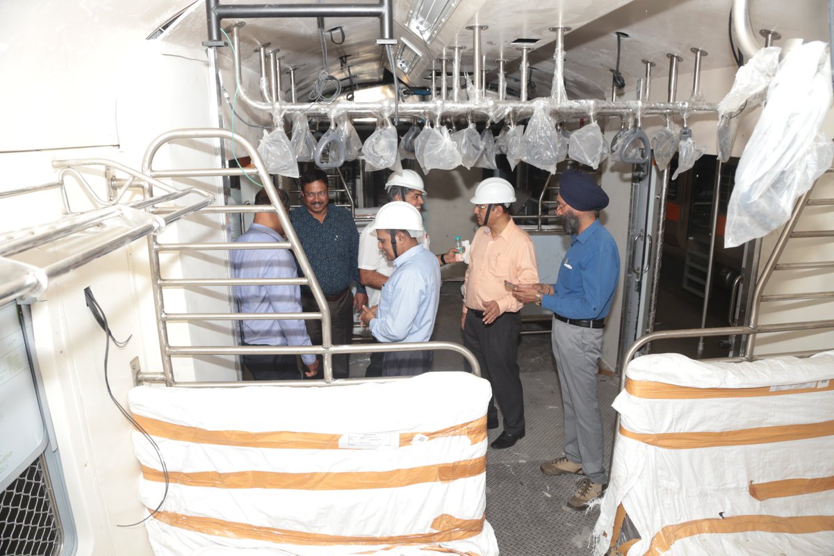 A High Level Delegation of Bangladesh Railway visit RCF Kapurthala. RCF will manufacture &amp; supply 200 BG coaches to Bangladesh Rly.