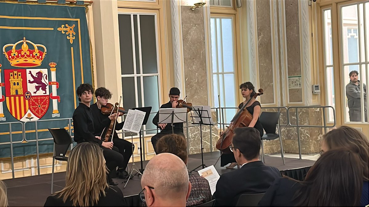 🎻🎶 Disfrutamos del Cuarteto K421 n°15 en Re menor de Mozart, interpretado por alumnos del conservatorio profesional de música Amaniel
#175aniversario