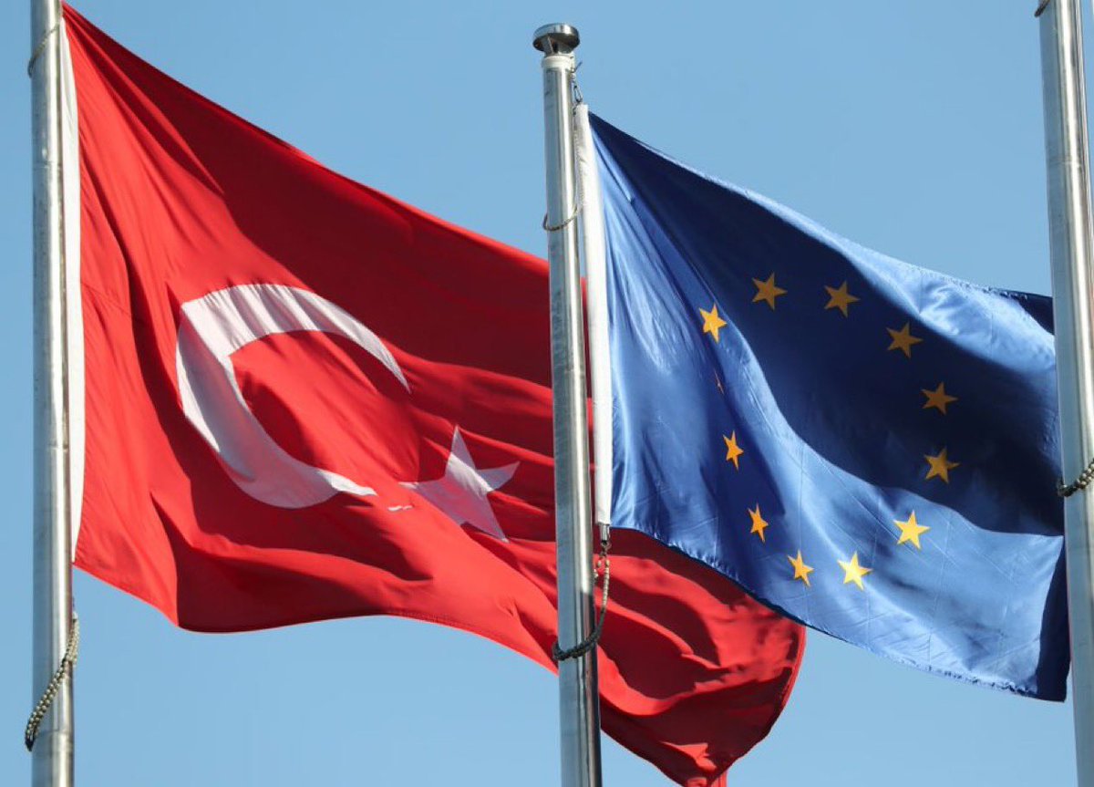 _Bosbakan1071's tweet photo. Güzelim ülke ne hale geldi ❗️❗️❗️

Avrupa Parlamentosu, 'demokratik gerileme' gerekçesiyle Türkiye'nin AB sürecini süresiz dondurdu.

( Sözcü )

 #Ekremİmamoğlu https://t.co/a0OInn8SQp