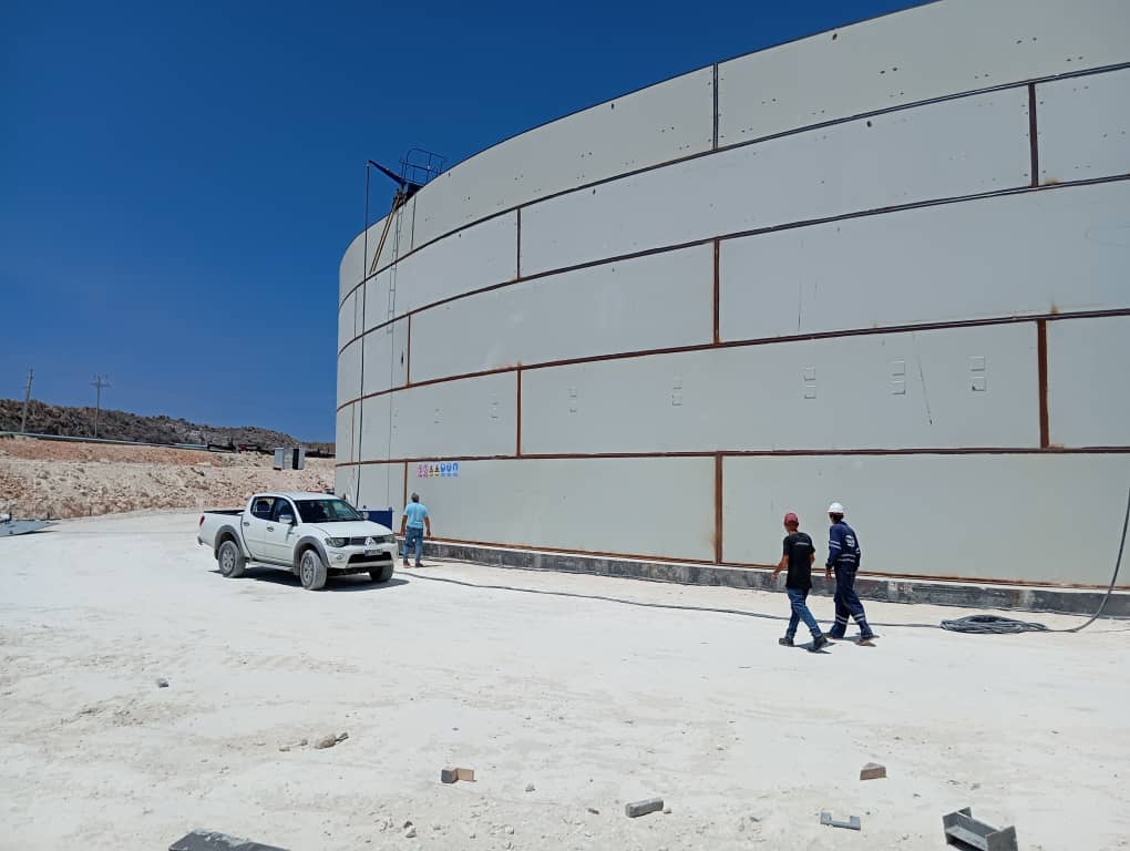 Mostramos cómo avanza el Tanque 49-1 en la Base de Supertanqueros de la DTCC Matanzas. Esta semana la EIPP realizó  el control del autor al montaje del 5to rolo.
#PetrolerosPorCuba 
#PorCubaJuntosCrecemos
🇨🇺🇨🇺🇨🇺🇨🇺🇨🇺🇨🇺🇨🇺🇨🇺🇨🇺🇨🇺