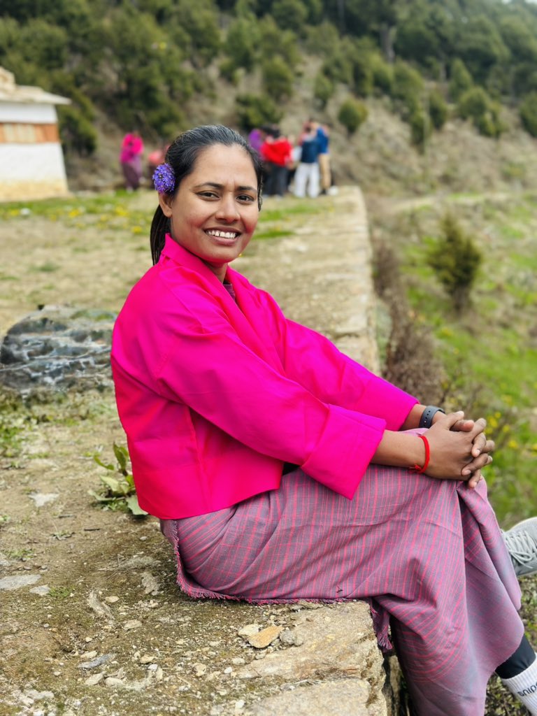 Krs10official's tweet photo. Traditional clothing of Bhutan .🇧🇹 👘 https://t.co/eS4vyrn1zC