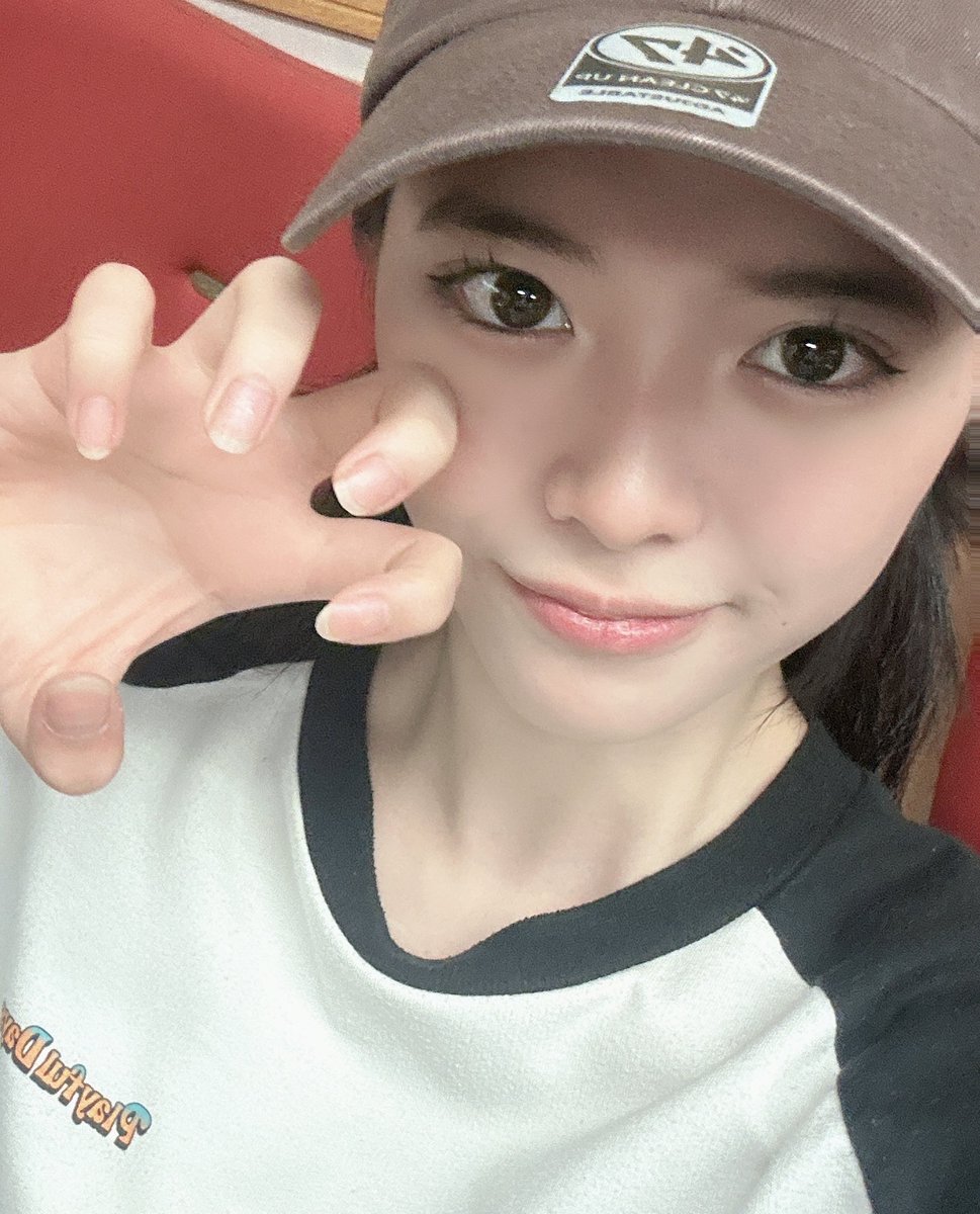 Laki922official's tweet photo. やほやほー！
永山椿だよーん
最後までぜひラッキートーク聴いてねーん
（今日ウルフセットしてないので帽子で隠してまする💦）

 #ラッキートーク
@joqrlucky https://t.co/it3vSvW0AT