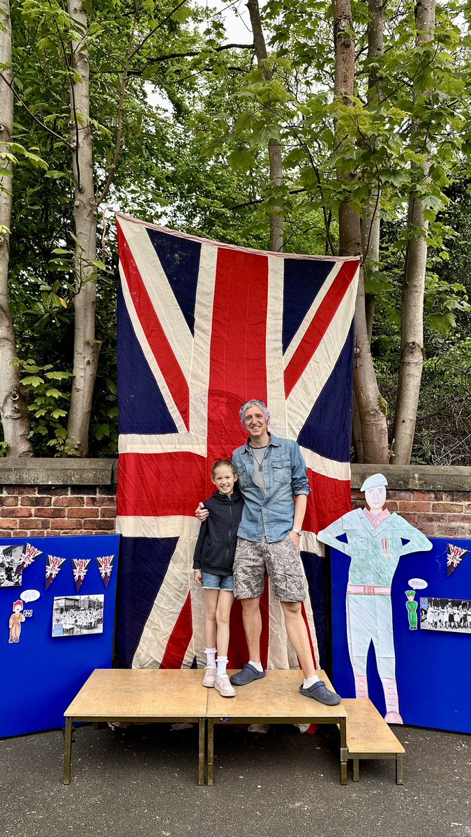 Christophe tweet media