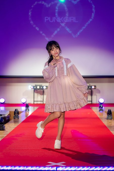 Twitterのコスプレ画像35