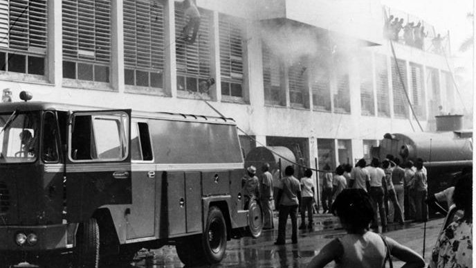 DrRobertoMOjeda's tweet photo. Hace hoy 45 años se produjo un siniestro sabotaje contra el mayor círculo infantil de Cuba, que atendía a 570 infantes. Gracias al heroísmo de muchos no hubo que lamentar ninguna víctima. #TenemosMemoria y ratificamos ¡#NoAlTerrorismo! https://t.co/ey5Y6uMlzZ