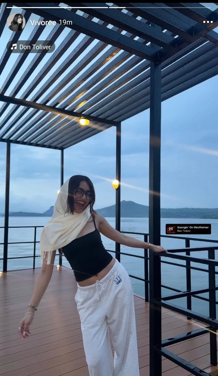 NuezaEy's tweet photo. Sobrang latina! 🥰❤️😍

#Vivoree https://t.co/qzqCLdBaCy