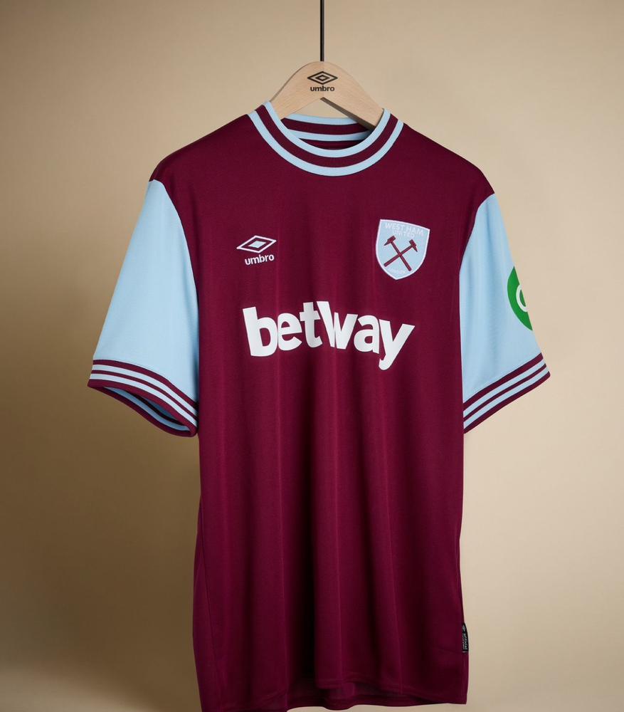 StyleUpJerseys's tweet photo. West Ham Home &amp; Away♦️🔘⚫
Crystal Palace Home 🔵🔴
Available 
Size Guide - {S*M*L*XL*}
Shop 👉  https://t.co/i790eOAxT1 https://t.co/XpyPi5tCAJ