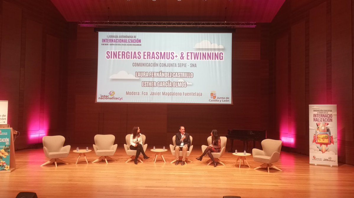 eTwinning Castilla y León (@etwinning_cyl) on Twitter photo Y continuamos la mañana con <a href="/sepiegob/">SEPIE</a> y <a href="/eTwinning_es/">eTwinning España</a>. "Buscando sinergias entre <a href="/EUErasmusPlus/">Erasmus+</a> y <a href="/eTwinning_es/">eTwinning España</a>" moderados por <a href="/fjmagdafuente/">Javier Magdaleno</a>. #internacionalizacyl Y continuamos la mañana con <a href="/sepiegob/">SEPIE</a> y <a href="/eTwinning_es/">eTwinning España</a>. "Buscando sinergias entre <a href="/EUErasmusPlus/">Erasmus+</a> y <a href="/eTwinning_es/">eTwinning España</a>" moderados por <a href="/fjmagdafuente/">Javier Magdaleno</a>. #internacionalizacyl