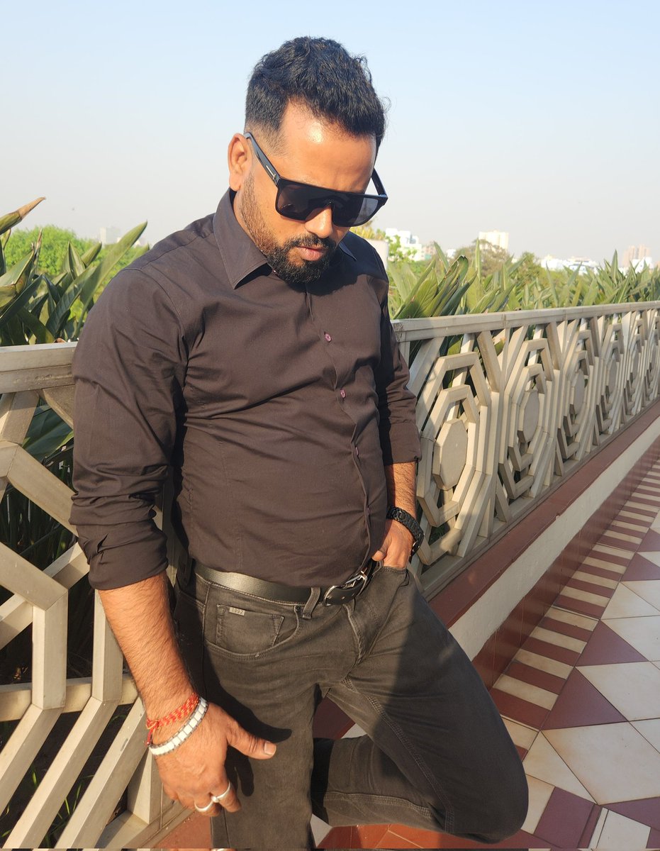 SomnathKarActor's tweet image. Good Morning Everyone ❤️ 🫰✌️👍
 #somnath #SomnathKar #somnathkaractor  #foryouシ #foryourpage #love  #trendingnow #facebook  #trendingpost #lookoftheday #lifeisbeautiful  #virals #viralpost2025   #jeet30 #fashionstyle #fashionista #suryakar #instareels  #indiangirlsfashion