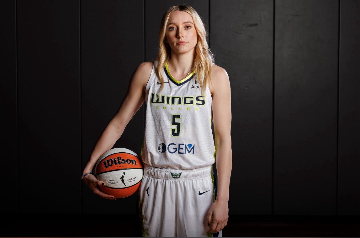 if nobody got me ik paige bueckers media day got me