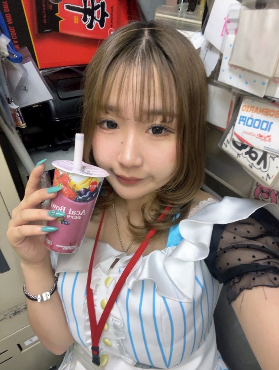 SCENARIO_Bar's tweet photo. ♡シナリオ出勤キャスト♡

本日も17時から元気に営業中です⟡.*
皆さんのご来店お待ちしています🎶

♡ ••┈┈┈┈┈┈┈┈•• ♡
17:00 もね♡あいり
18:00 るん
19:00 まる♡うるは♡ゆな
21:00 あき
♡ ••┈┈┈┈┈┈┈┈•• ♡ https://t.co/Pv5EwsIiY1