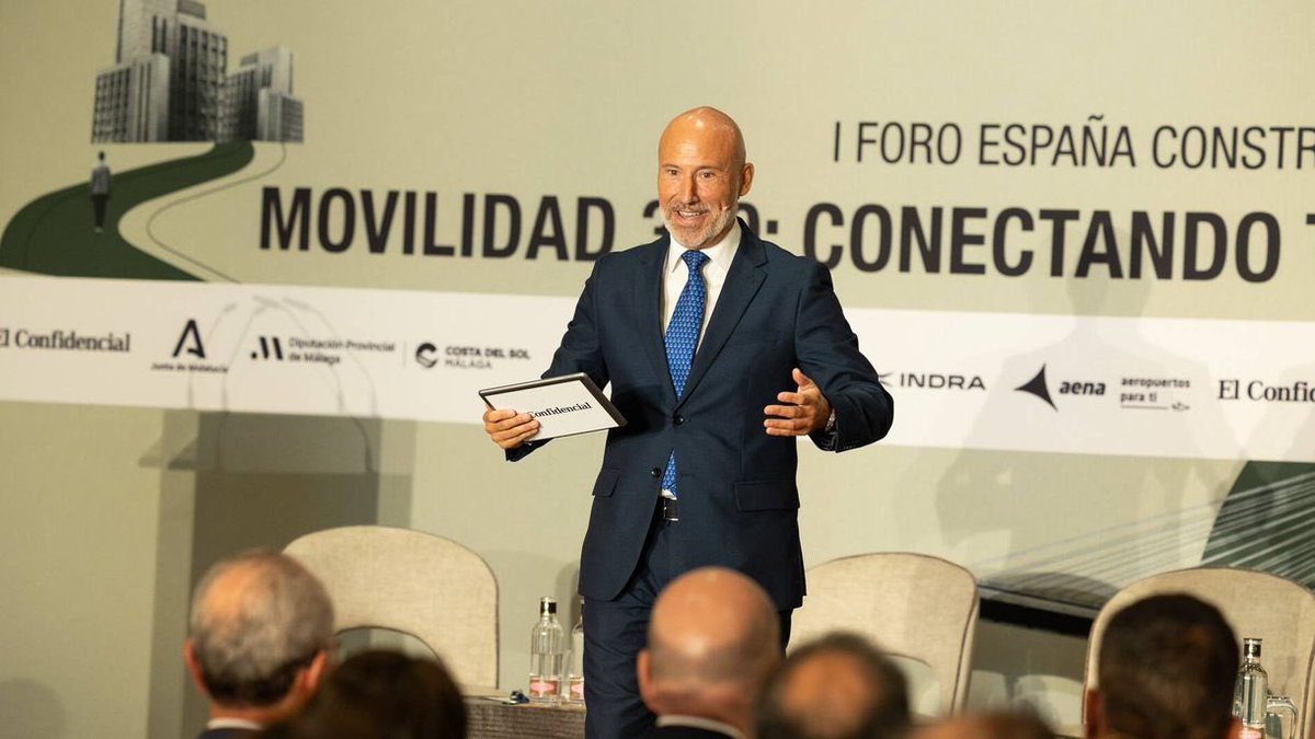 Joseluislosa's tweet photo. Semana de Feria trabajando en Málaga. Orgulloso de moderar el I Foro España Construye que organiza @elconfidencial en el Gran Hotel Miramar con el alcalde de @malaga @pacodelatorrep, la consejera de @FomeAND de la @AndaluciaJunta @Rocio_DiazJ y numerosos empresarios y expertos. https://t.co/wMOl1cNbPR