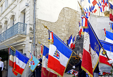 Mairie_Niort's tweet photo. Aujourd'hui à #Niort : Le 80e anniversaire de la Victoire de 1945 est commémoré ce jeudi 8 mai à 11h au monument aux Morts, boulevard Main, allée Henri Dunant.
https://t.co/SEpn5NLWy2 https://t.co/6AEFgMZ3NW