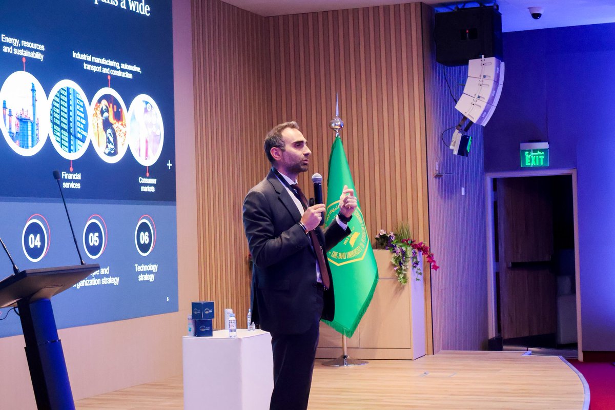 Ramzi Hage joined students and young professionals at <a href="/kisef_sa/">KISEF</a> at King Fahd University of Petroleum &amp; Minerals - <a href="/KFUPM/">جامعة الملك فهد للبترول والمعادن | KFUPM</a> to offer an inside look at the world of strategy consulting. 🔍

In his session, “The consulting edge: Build a career that moves markets and minds,” he spoke
