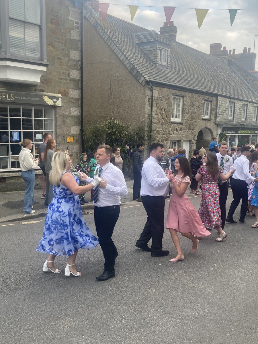 And they’re off! First dance of the day is underway at #Helston #FloraDay
#Cornwall #tradition