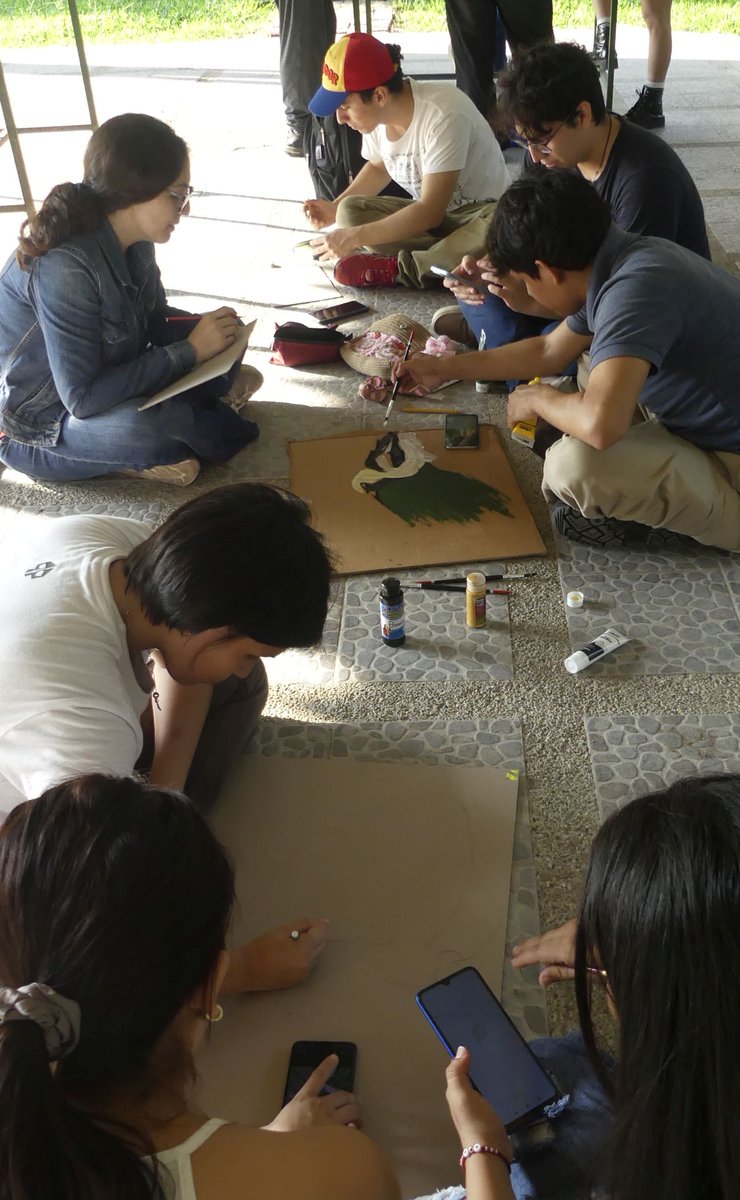 ZeebraDesigns's tweet image. (Jardin Botaninco/Portoviejo/Ecuador) Kevin Intriago Japon y students/friends prepare materials for the (Chirijos) Science Fair - June 9/2025.
Serious, focused, talented, sensitive and intelligent - there is indeed hope for the future! @PortoviejoGAD @intriago24964