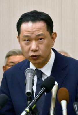 おーい！大変だ！
二階の息子が参院選に出るぞ！
親父の50億円はどうなった！
汚れた！利権と金を受け継いで！性懲りも無く！議員になろうとしている！二階の世襲を
許すな！世襲政治を排除しろ！
#二階伸康落選運動